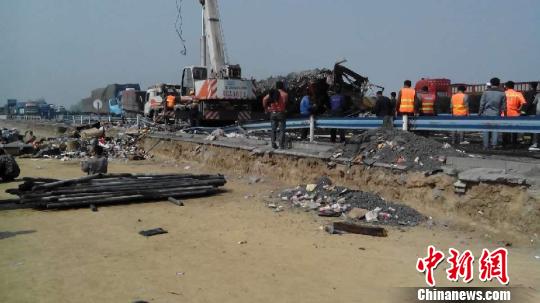 京珠高速發(fā)生車禍致41人死亡事件，關注與應對，安全駕駛指南